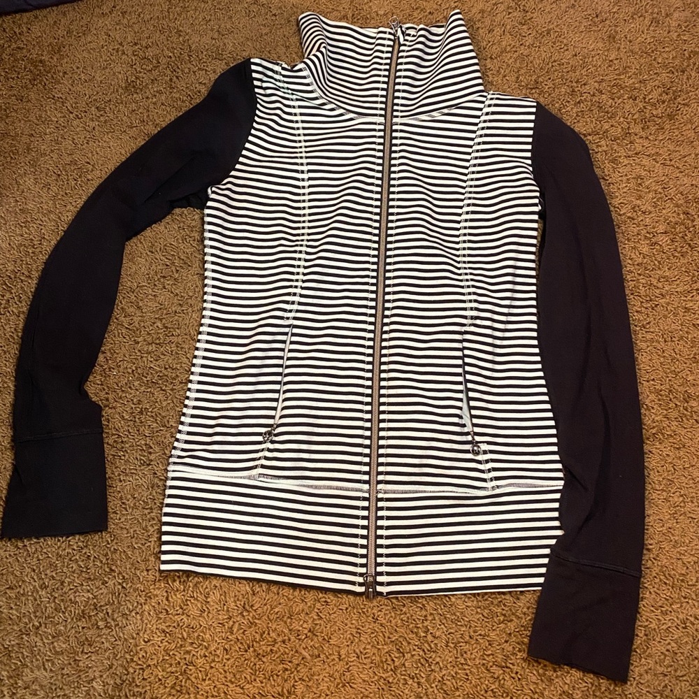 🪷⚡️lululemon jacket⚡️🪷